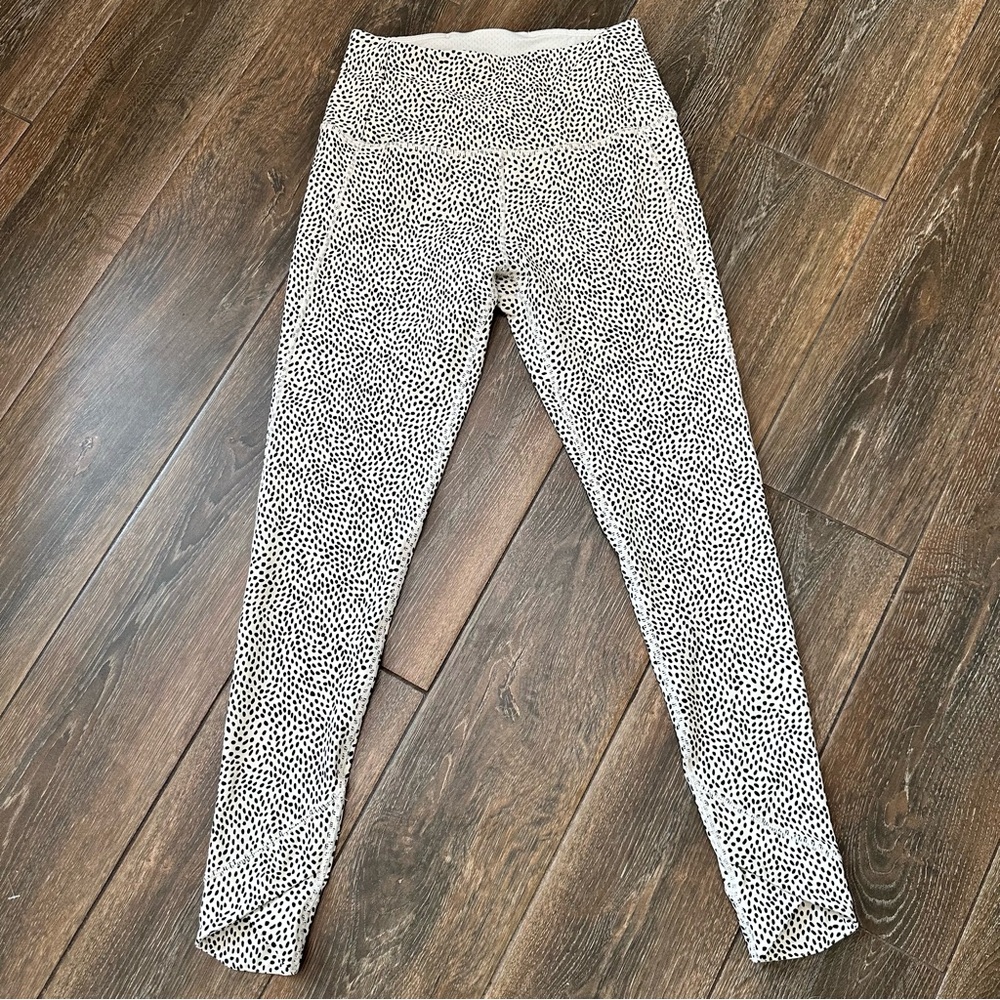 Calia by Carrie Underwood Stay Power Leggings Sz S Cream/yellow Black with Spots